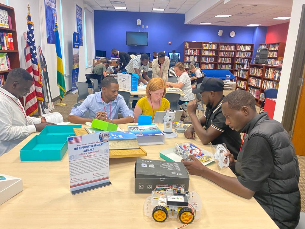 Robotics modelling class